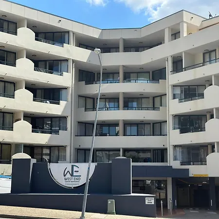 2brm With Beautiful View In A Great Location Free Parking Apartment *