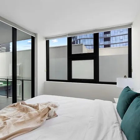 2bd In * Brisbane