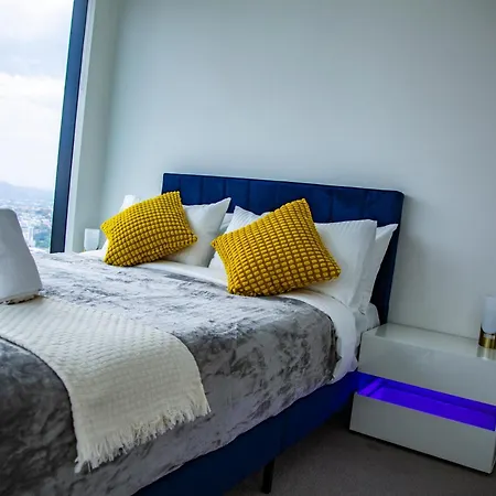 Imagine 4 Bedroom * Brisbane