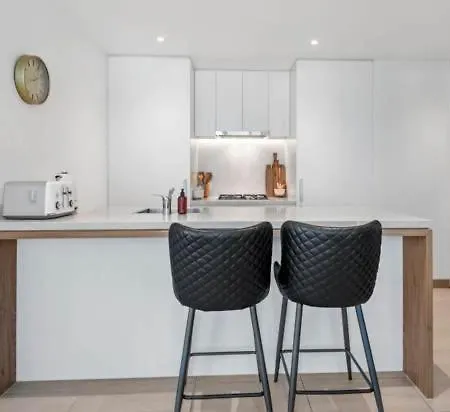 2-bed 2-bath In Fortitude Valley Apartment Brisbane