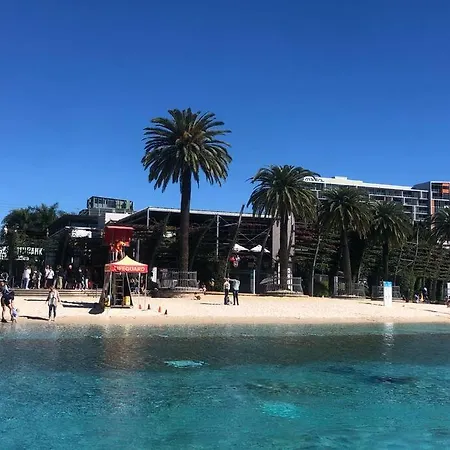 2brm With Beautiful View In A Great Location Free Parking * Brisbane