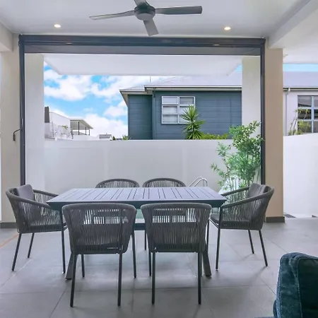 'the Stuart' Tri-level Luxury With Poolside Dining