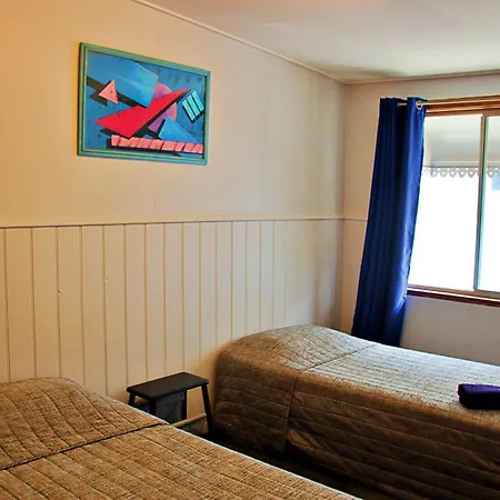 Manor Motel