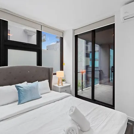 2br In Prime Location Apartment Brisbane