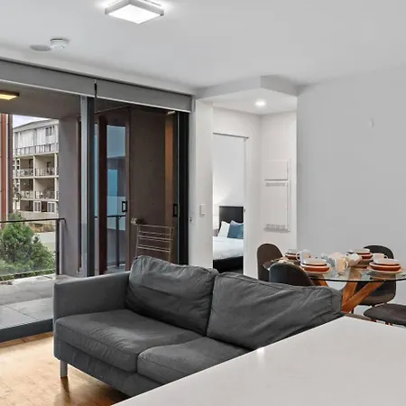 2br In Prime Location Apartment *