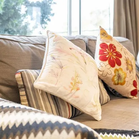 Quaint Auchenflower 1b1b W Parking Close To Uq M5 * Brisbane