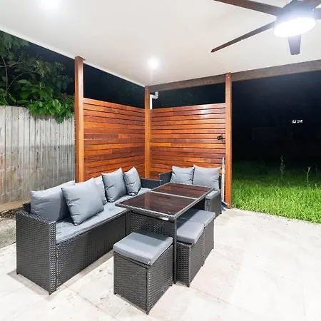 Apartment 2br With Outdoor Deck With Nearby M10