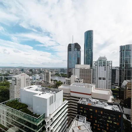 Lux 20Th Floor 2Br 2Bath, Infinity Pool, Gym, Wifi Apartment *