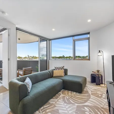Sinclair - Free Secure Parking Apartment Brisbane