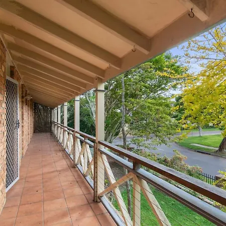 Spacious Affordable 7b3b 2 Living Pool Yard And Mall * Brisbane