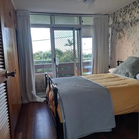 1960s Pool House - Hosted 4* Brisbane
