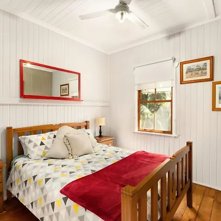 Central, Cozy, Yard - Bedroom 2 *