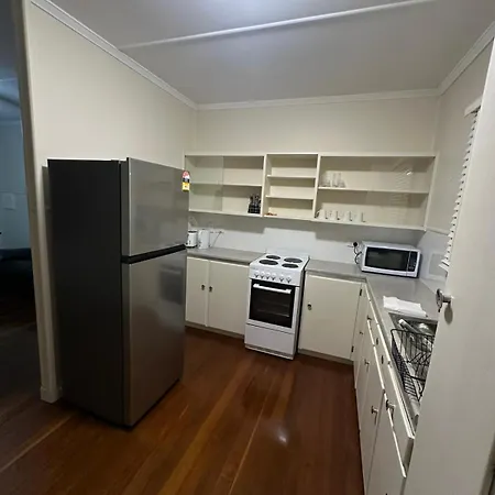 Unit 3 * Brisbane