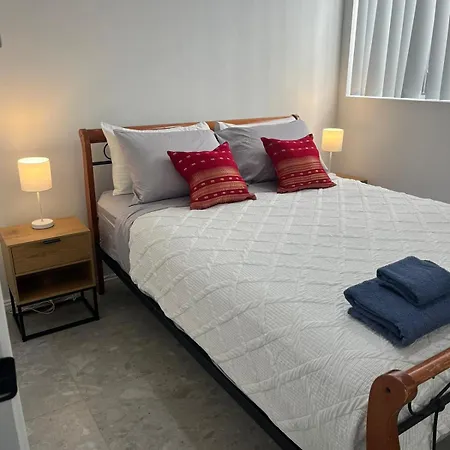 Cozyhomes Woolloongabba Bed & Breakfast *