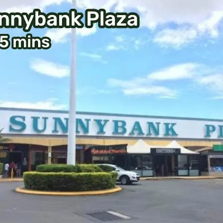 Homy Spacious 4b2b W Parking Steps To Malls Dining Holiday home *