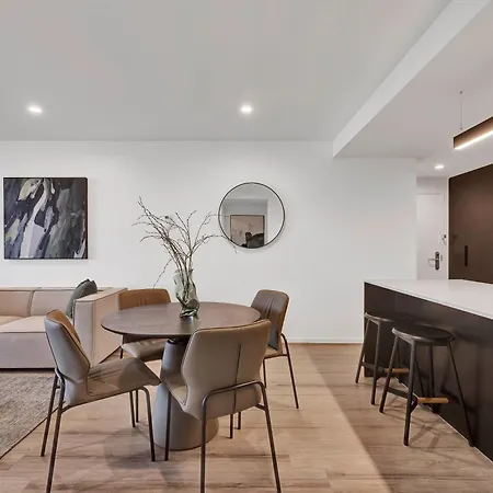 Aparthotel Rambla At Berwick House 4*