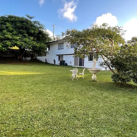 Holiday home Bright House In Upper Mt Gravatt *