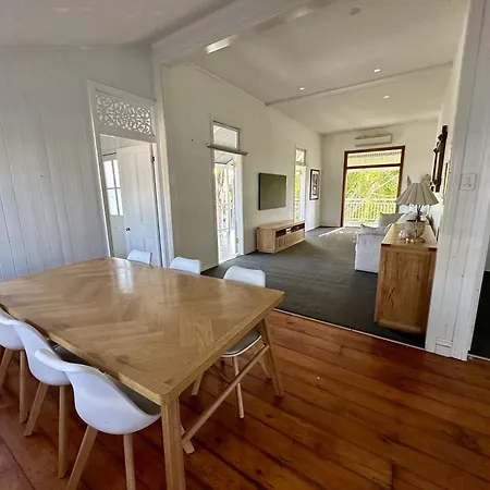 Holiday home 3 Bedroom House In Heart Of Bulimba *