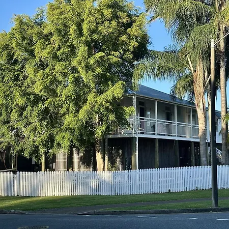 Holiday home 3 Bedroom House In Heart Of Bulimba Brisbane