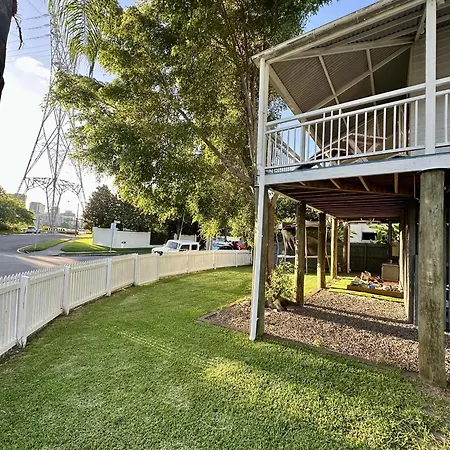 3 Bedroom House In Heart Of Bulimba * Brisbane