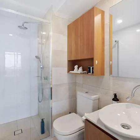 Apartment Breathtaking View 4b3b With Parking Pool And Gym At Cbd Brisbane