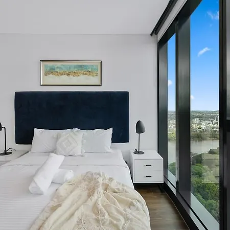 Apartment Breathtaking View 4b3b With Parking Pool And Gym At Cbd