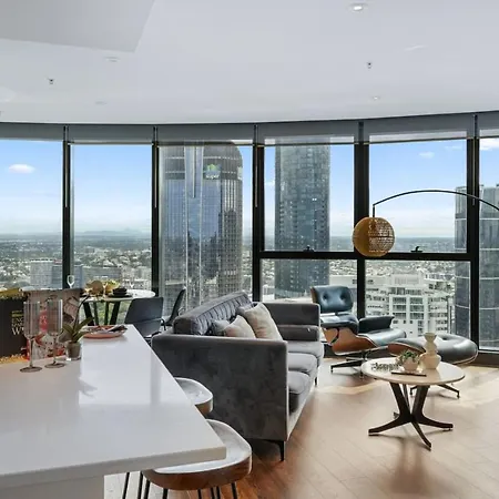 Breathtaking View 4b3b With Parking Pool And Gym At Cbd Apartment