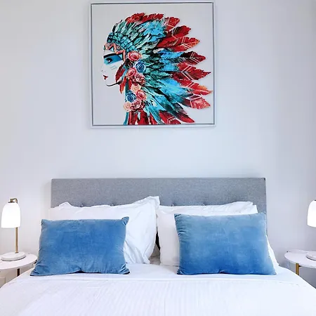 The Luxe At Queen Street River View