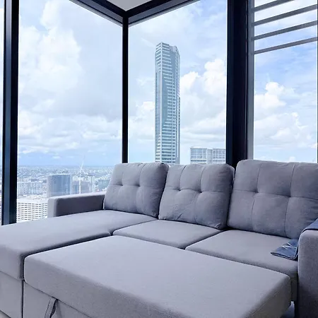 The Luxe At Queen Street River View