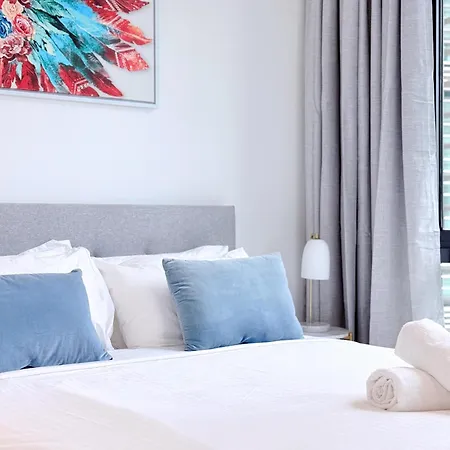 Apartment The Luxe At Queen Street River View