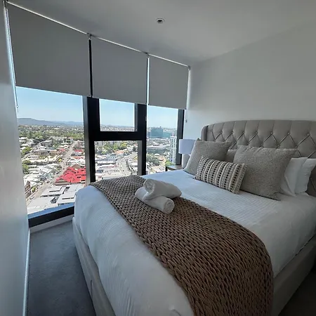 Luxury Peppers Infinity Pool Stylish With 2bd & 1c Park * Brisbane
