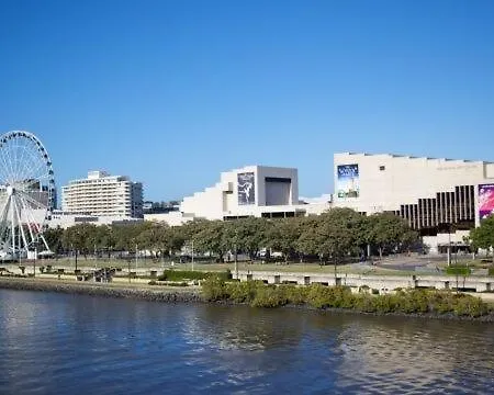 Gilded River - Vintage Charm & River Front Luxury 1 Bedroom - Story Bridge Views Brisbane