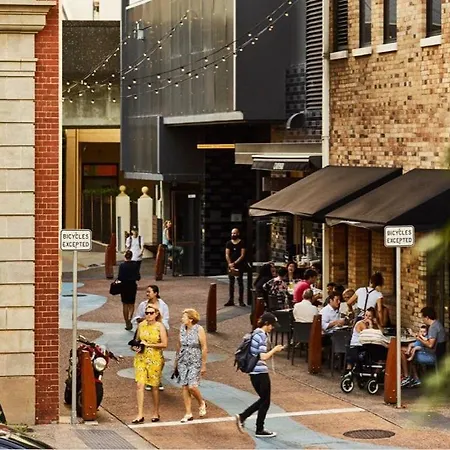 Gilded River - Vintage Charm & River Front Luxury 1 Bedroom - Story Bridge Views Apartment Brisbane
