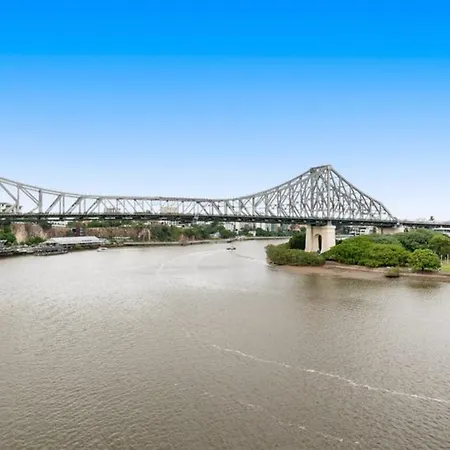 Gilded River - Vintage Charm & River Front Luxury 1 Bedroom - Story Bridge Views Apartment
