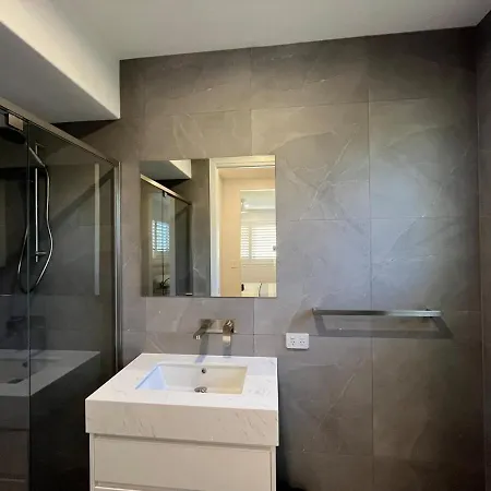 5 Star Luxury Manly Holiday home