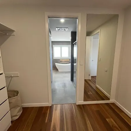 Holiday home 5 Star Luxury Manly Brisbane