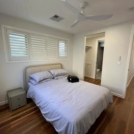 Holiday home 5 Star Luxury Manly Brisbane