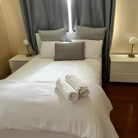 Holiday home Massive 5bdr Games Wi-fi Netflix