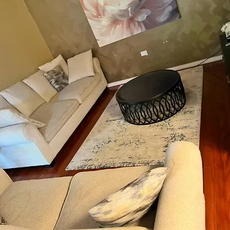 Massive 5bdr Games Wi-fi Netflix Holiday home *