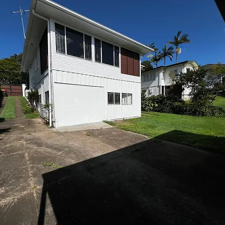 Massive 5bdr Games Wi-fi Netflix Holiday home Brisbane