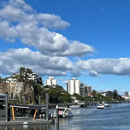 Riverside On Moray