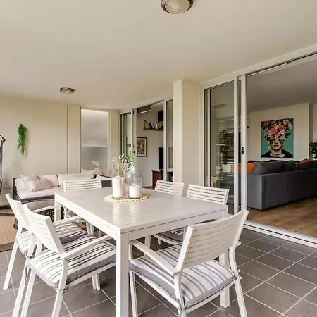 South Bank Retreat * Brisbane
