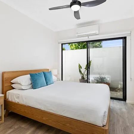 Apartment Garden 2bed X 2bath, Parking