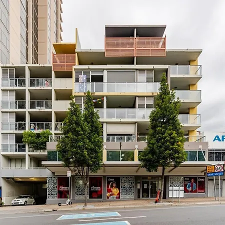 Artist Retreat With Huge Entertaining Balcony Apartment Brisbane
