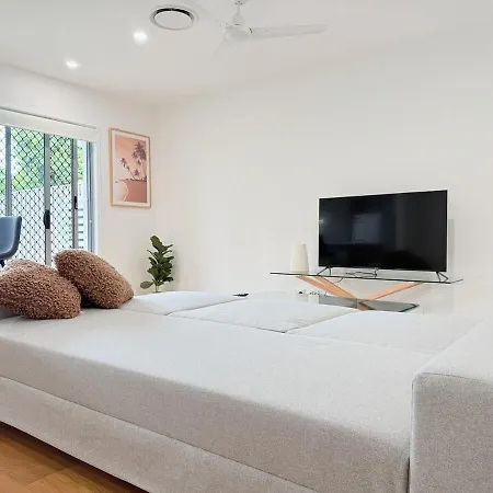 Wynnum Oasis Retreat Villa