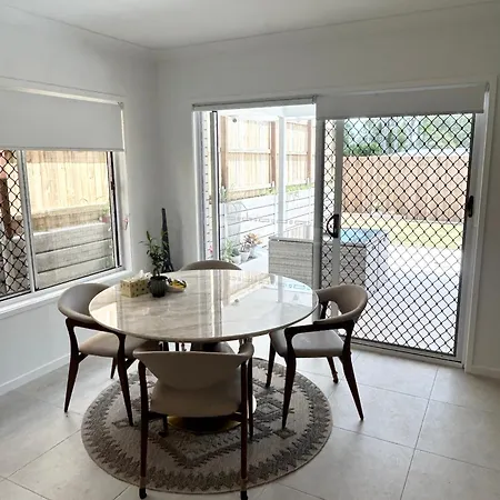 New Ensuite In New House Near Chermside Homestay