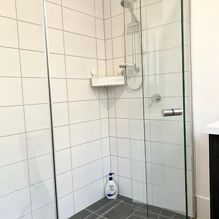 New Ensuite In New House Near Chermside Homestay