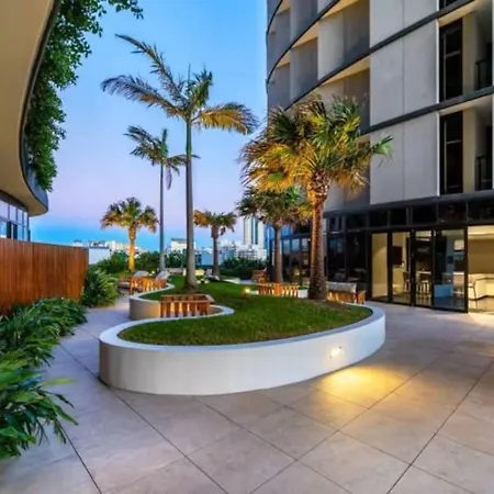 Luxury Peppers Infinity Pool Stylish With 2bd & 1c Park * Brisbane