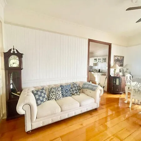 Kent Street Retreat Guest house