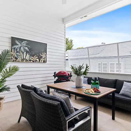 Stylish 3br Townhouse Camphill - Wifi, Parking Apartment